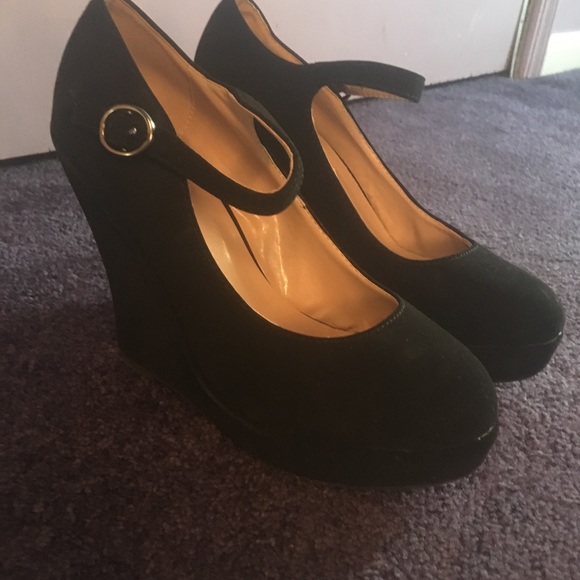 Delicacy Shoes - Mary Jane Black Heels Size 8.5